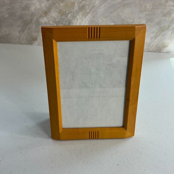 Solid Wood Picture Frame Carved Natural Light Pale Fits 5 X 7 Photo - Picture 1 of 12